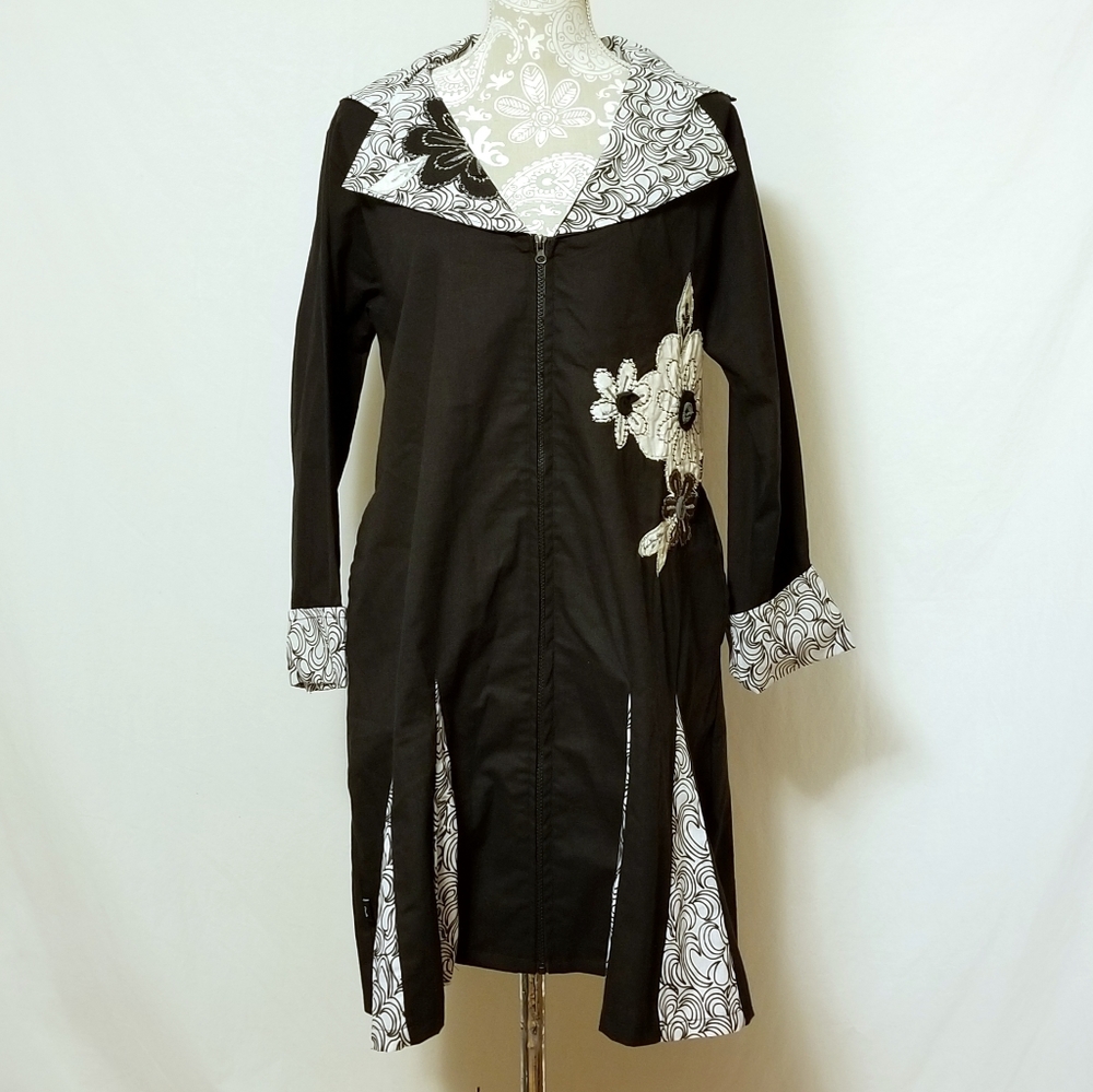 Elegant Black and White Floral Women's Coat